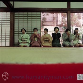 澄清透明樸拙孤寂