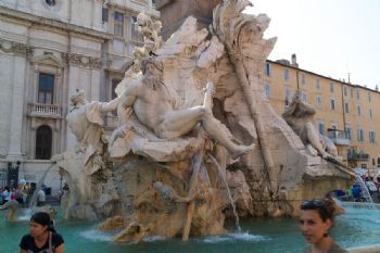 澄清透明樸拙孤寂